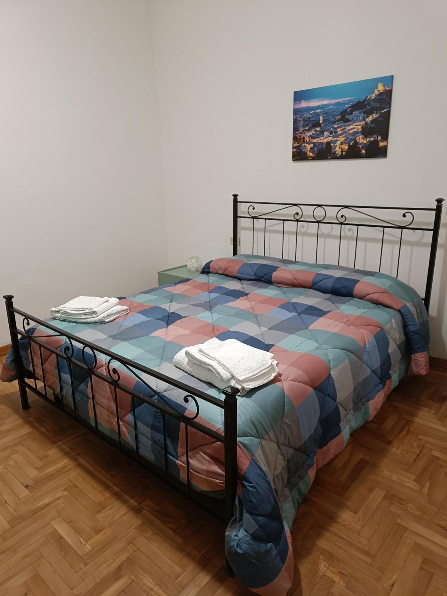 באסטיה אומברה Sulle Orme Di Francesco Appartamento Blu מראה חיצוני תמונה
